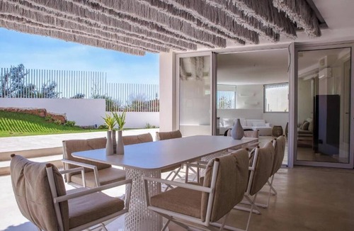 Saronida House | Seafront Athens Riviera Lagonisi Villa