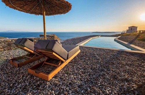Batsi Villa | Seafront Paradise Gem - Philippa's Getaway