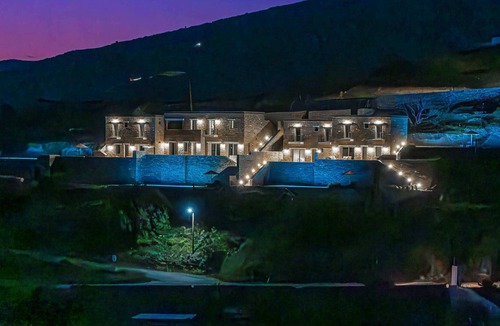 Batsi Villa | Seafront Sparkling Dream - Ameli Androck Retreat