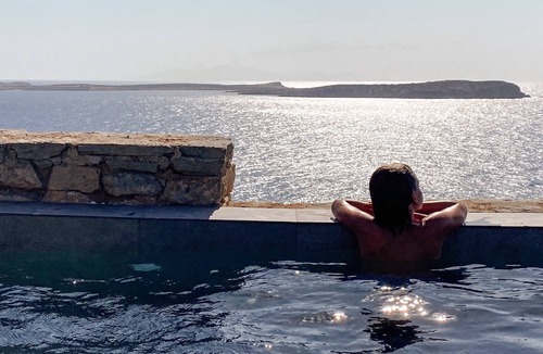 Paros Villa | Seafront Villa 190sq.m | Private & Shared Pool | Endless blue