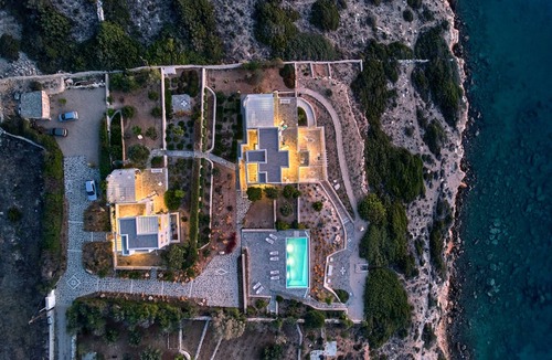 Nea Cryssi Akti Villa | Seafront Villa Elia -Island Living-