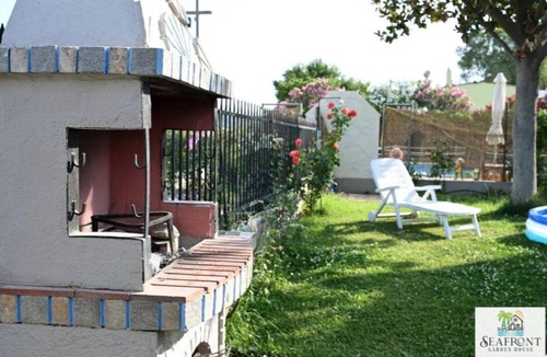 Nea Iraklitsa Apartment | SeafrontGardenHouse