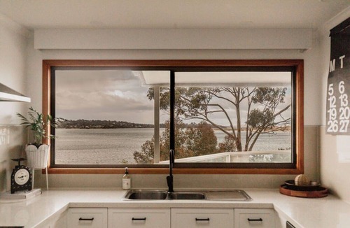 Lewisham House | Seagrass Coastal Retreat with direct beach access