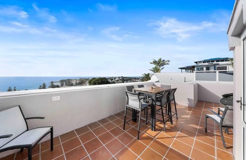 Terrigal House | Seas the Day