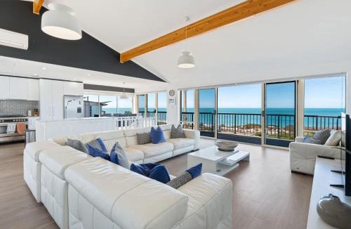 Port Elliot House | Seascape at Boomer 2 Ocean Rd Port Elliot - No Linen Included