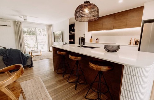 Mount Coolum House | Seaside Escape on 'Tanah'