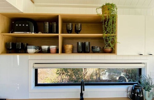 Island Beach House | Seaside Nature Retreat in Island Beach ‘Wattle’
