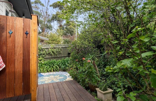 St Leonards House | Seaside Sanctuary - Beautiful family home located right next to the beach.