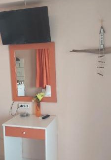 Paralia Dionysiou Apartment | Seaside Studios