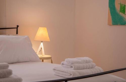Paleopolis Apartment | Seaview Stylish Flat in Andros - walk to beach