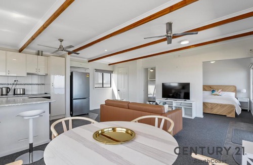Sellicks Beach House | See-Sea House - Sellicks Beach - C21 SouthCoast Holidays