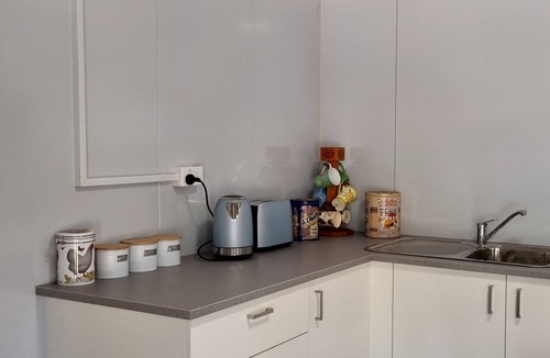 Huntly Cottage | Self Contained Country Cottage - semi rural property PET and child Friendly
