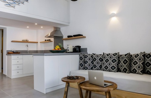 Mykonos Town Apartment | Sensation Luxury Mansion Apartment in Mykonos with Private Courtyard