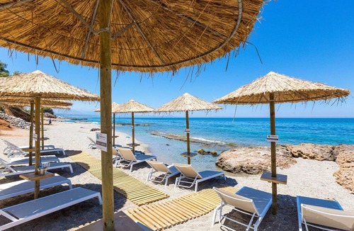 Pigianos Kampos Villa | Sensational Rethymno Villa | Villa Akaza | 2 Bedrooms | Beach Front