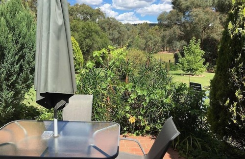 Wooragee House | Serena Cottages Beechworth - Your Country Getaway - 2