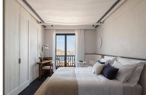 Drafaki Hotel | Serene Suite Perfect for Couples with Stunning Balcony and Sunset Views