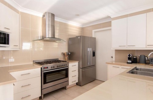 Forster House | Serenity 48 Karloo Street