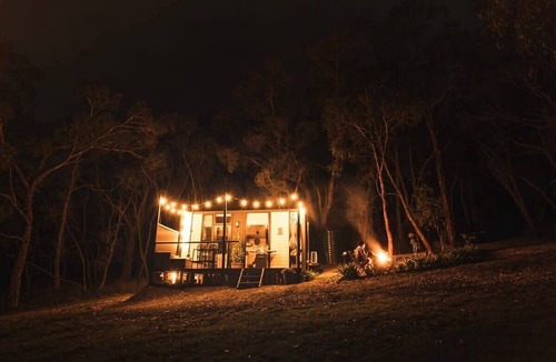 Beaconsfield Upper House | Serenity Abode by Tiny Away