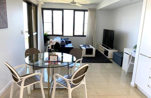 Darwin City Centre Apartment | Serenity Peary - Executive 1brm at Darwin Waterfront with Sea Views