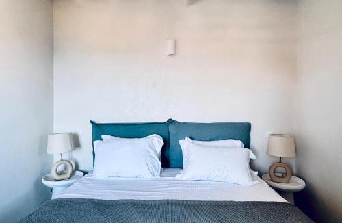 Ramos Villa | Serifos Bliss