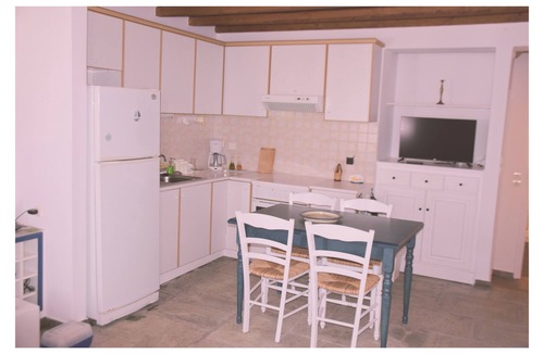 Livadi Apartment | SERIFOS SUMMER APARTMENT