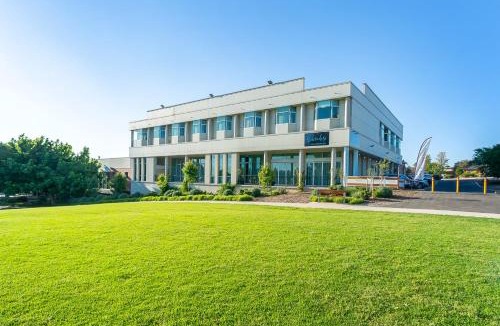 Modbury Hotel | Sfera's Park Suites & Convention Centre