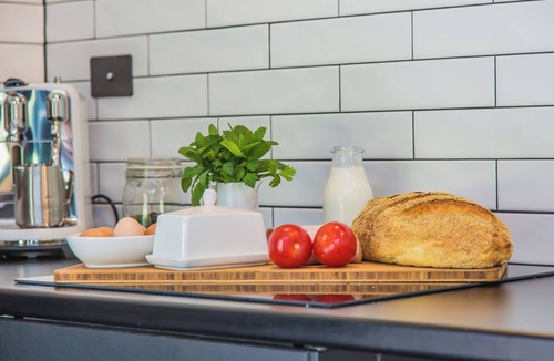 Whitfield Cottage | Shed TWO - Romantic Luxury couple getaway in the fabulous King Valley