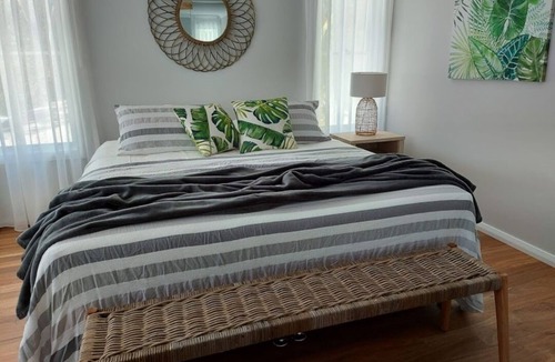 Bateau Bay House | Shelly Beach Horizon - 2 bedrooms, Coastal Beach House