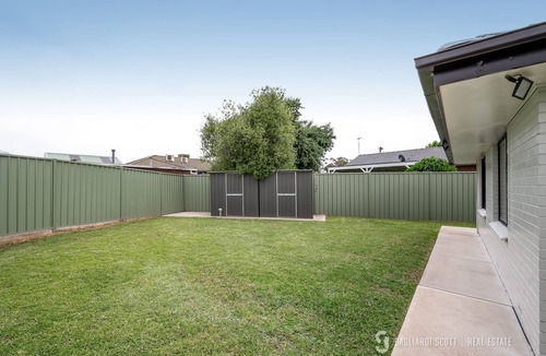 Shepparton South House | Shepparton Escape: Chic 3BR near Lake