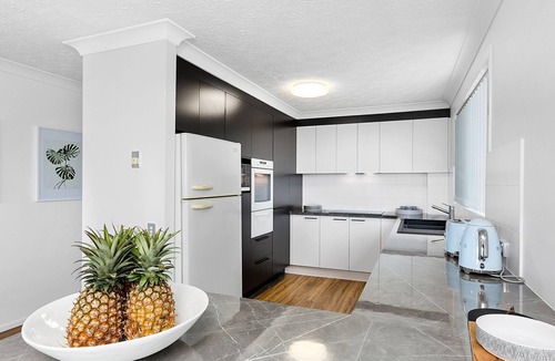 Hastings Point Apartment | SHORELINE 6 WITH OCEAN VIEWS TO SEE THE WHALES