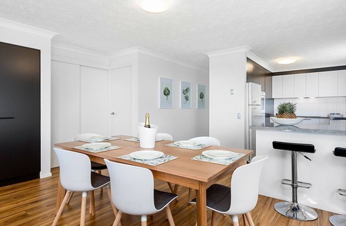 Hastings Point Apartment | SHORELINE 6 WITH OCEAN VIEWS TO SEE THE WHALES