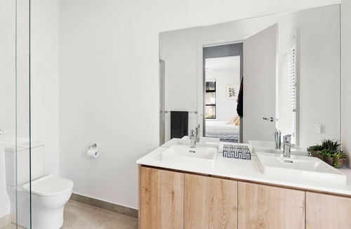 Lorne House | Shoreline, A beautiful, modern 4-bed home with many features for a memorable family vacation
