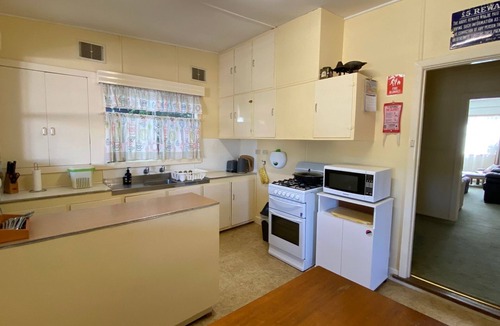 Inverloch House | SIESTA ON BAYVIEW - 30 Bayview