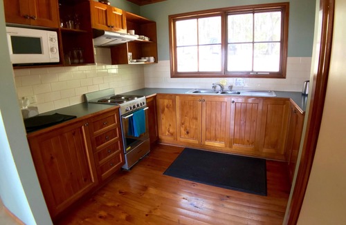 Vacy Cabin | Silkwood Spa Lodge - secluded and private retreat for 1 to 2 couples.