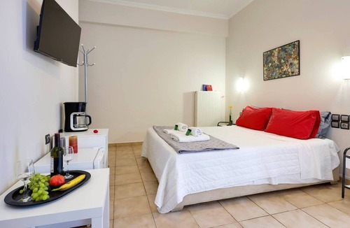 Platia Viktorias Apartment | Silver Hotel Athens Triple Room