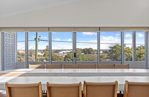 Silver Sands House | Silver Sands Sanctuary - 6BR Beachside Luxury