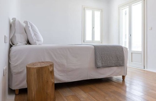 Tourlos House | Simplicity, elegance and minimalism in Mykonos