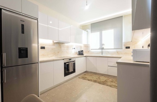 Petaloudes Apartment | Sinani Apartment - Sea View Balcony & Jacuzzi Gem