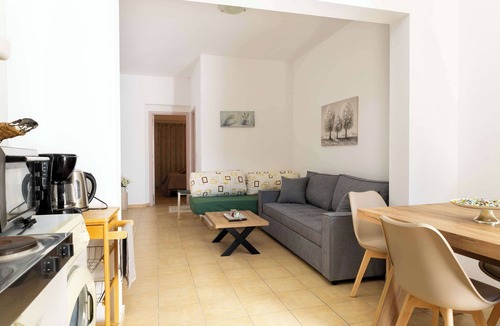 Lardos Apartment | Sinani Beachfront Gems Rhodes Jacuzzi Retreat