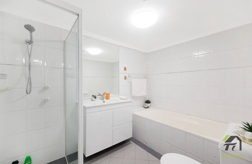 Hurstville Apartment | Sky-view 2B2B1G in Hurstville