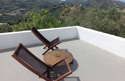 Skyros Town House | Skyros BnB, ANNA House in Brooke