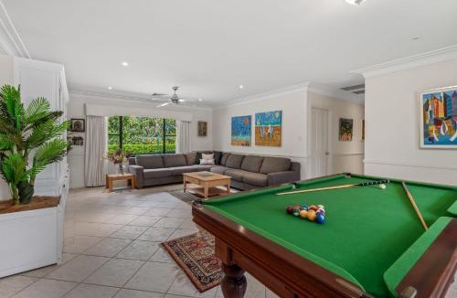 Morisset House | Slice of Heaven Family Retreat - Good Times at Wilderness Waters