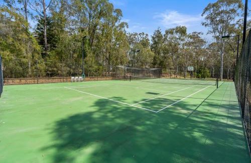 Morisset House | Slice of Heaven Family Retreat - Good Times at Wilderness Waters