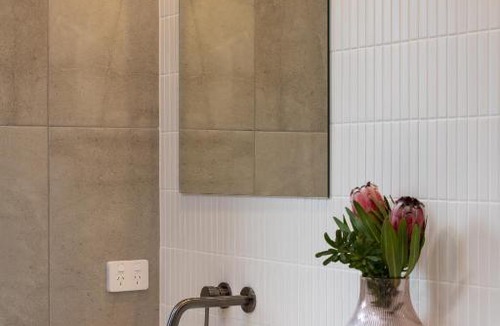Halls Gap House | Small Scale Stays - Couples Retreats