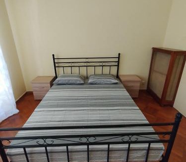 Athens Bed & Breakfast | Smart 1