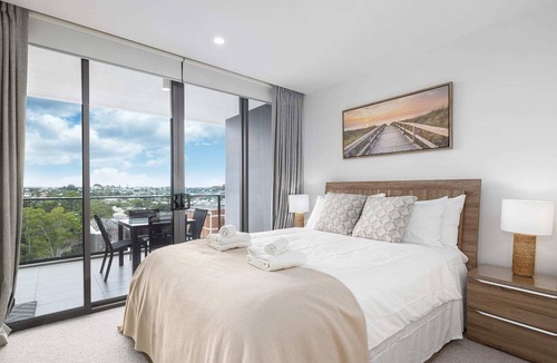 Milton Apartment | Smart Home, Voice control,Netflix & Sauna & Steam