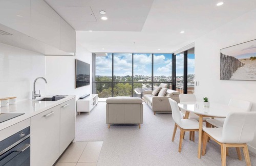 Milton Apartment | Smart Home, Voice control,Netflix & Sauna & Steam