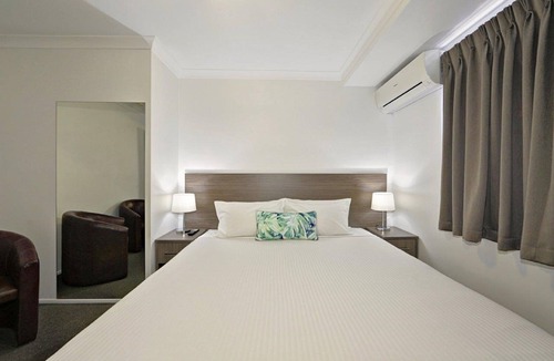 Millbank Hotel | Smart Motel Bert Hinkler