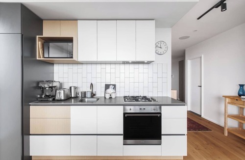 Collingwood North Apartment | Smith Street Crossing Central City view Serenity