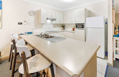 Korora Apartment | Smugglers On The Beach 3 Bedroom Apartment